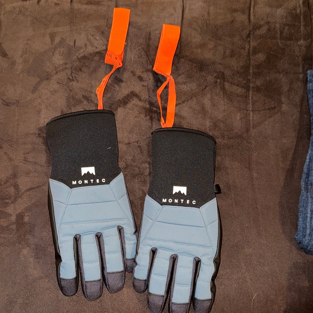 Montec Black and Atlantic Gloves with Orange Straps